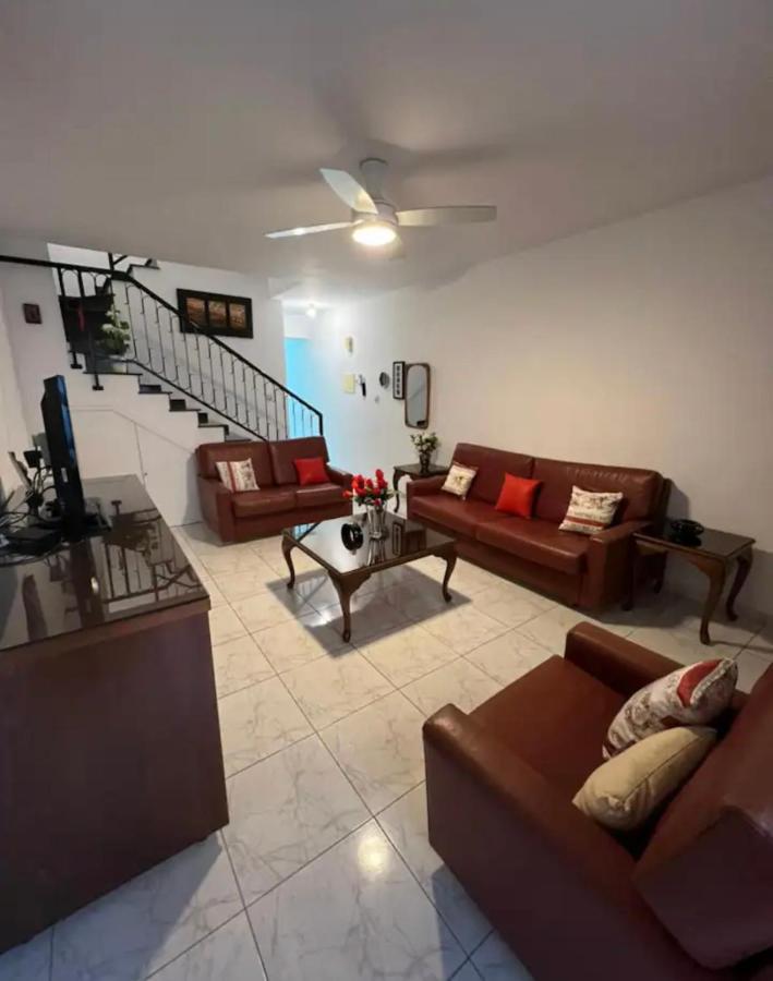 Marias Spacious Aparment Paphos Kültér fotó