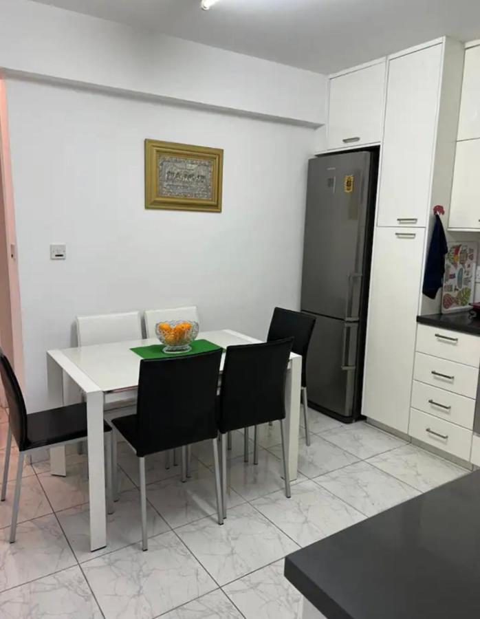 Marias Spacious Aparment Paphos Kültér fotó