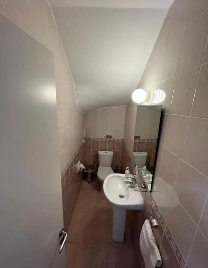 Marias Spacious Aparment Paphos Kültér fotó