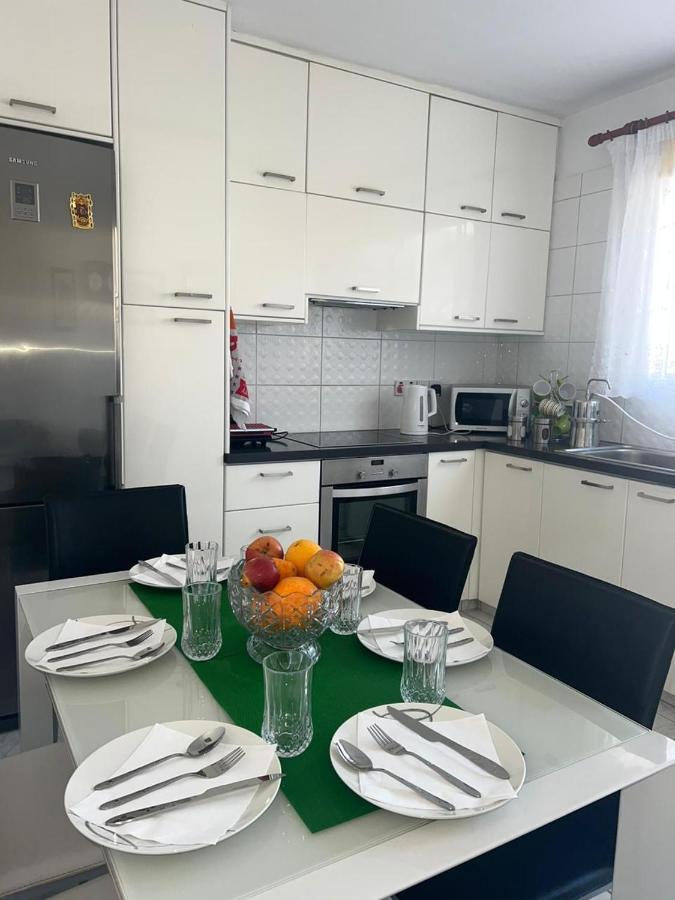 Marias Spacious Aparment Paphos Kültér fotó